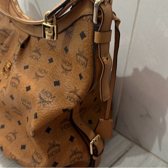 MCM Cognac Shoulder Bag - Picture 2 of 16